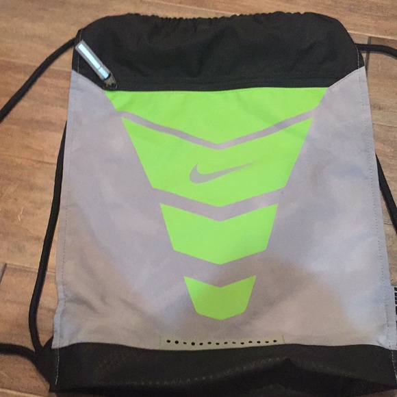 Nike Other - Nike cinch gym bag
